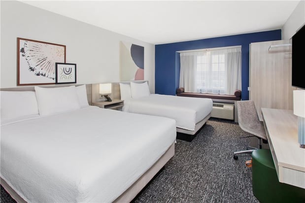 Images Spark by Hilton Rochester South