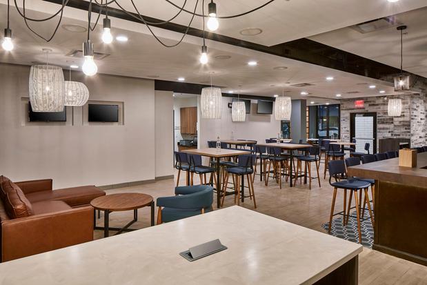 Images Hotel Indigo Cleveland Downtown by IHG