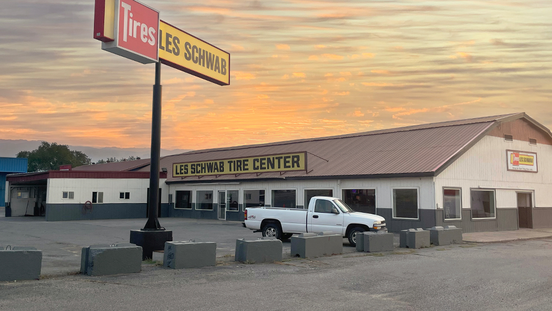 Les Schwab Tire Center