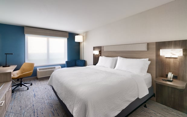 Images Holiday Inn Express & Suites Cheyenne by IHG