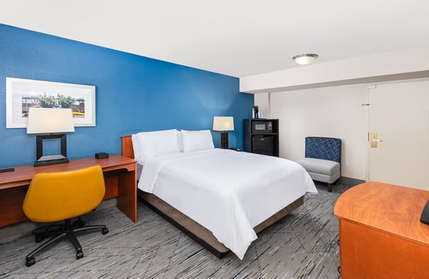 Images Holiday Inn Express Griffith Hall