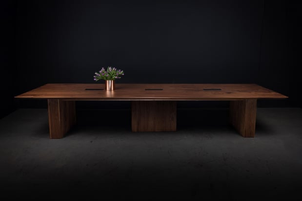Images SENTIENT Furniture