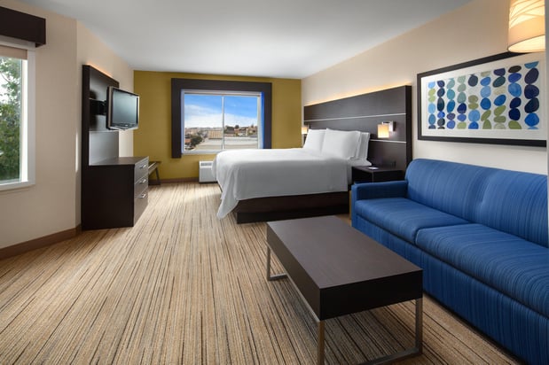Images Holiday Inn Express & Suites Belmont by IHG