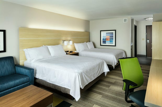 Images Holiday Inn Express & Suites Medford by IHG