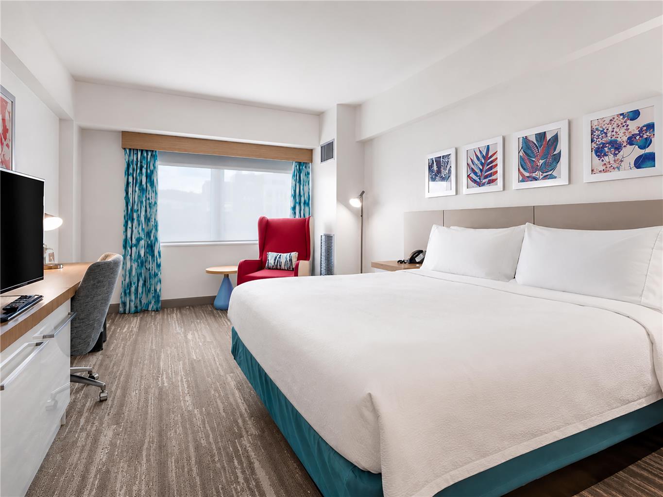 Guest room