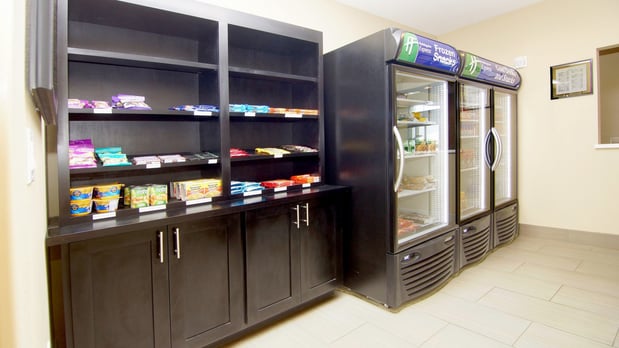 Images Holiday Inn Express & Suites Cuero by IHG