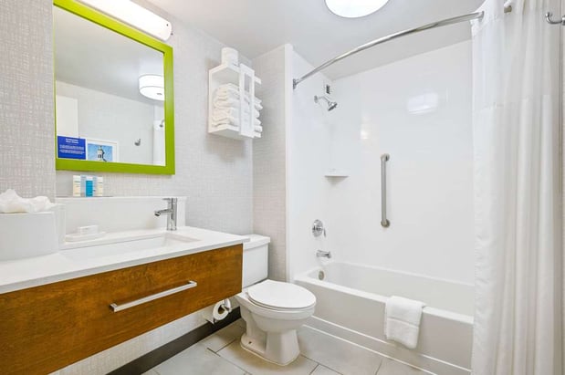 Images Hampton Inn St. Louis/Westport