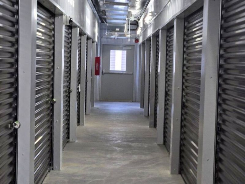 Images Extra Space Storage