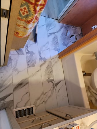 Images Grizzly's Discount Flooring