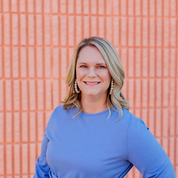 Images Sara Taylor, Counselor