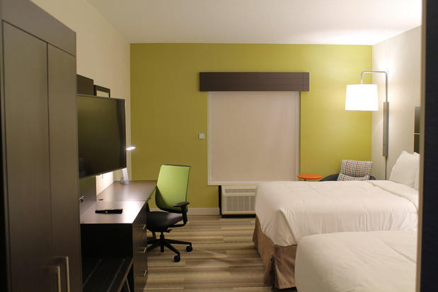 Images Holiday Inn Express & Suites St. Louis South - I-55 by IHG