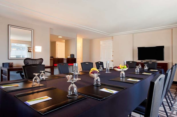 Images Hilton Garden Inn Chicago Downtown/Magnificent Mile