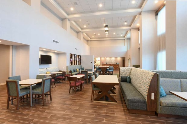 Images Hampton Inn & Suites Cincinnati Liberty Township
