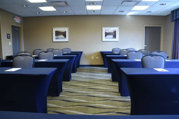 Images Hampton Inn & Suites Chicago Deer Park