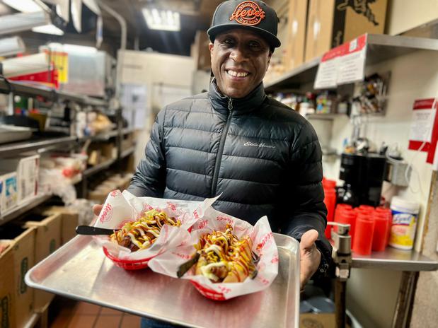 Images Steve's Hot Dogs