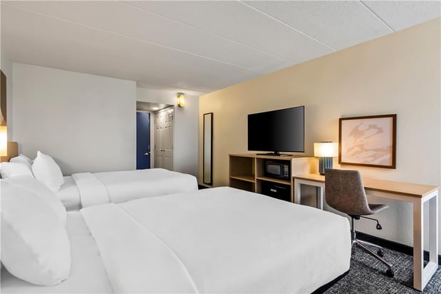 Images Spark by Hilton Wytheville Holston Rd I 81