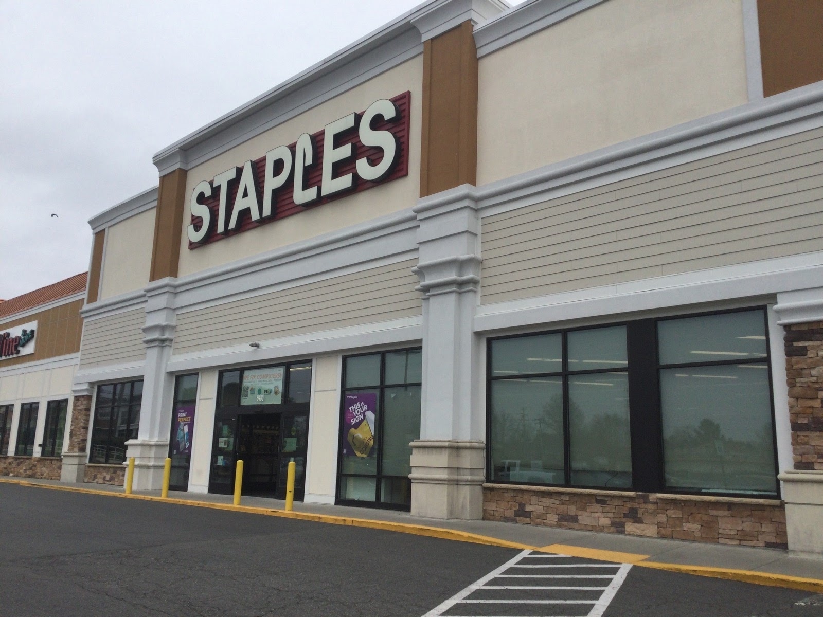 Staples, 9480 Main St, Fairfax, VA - MapQuest