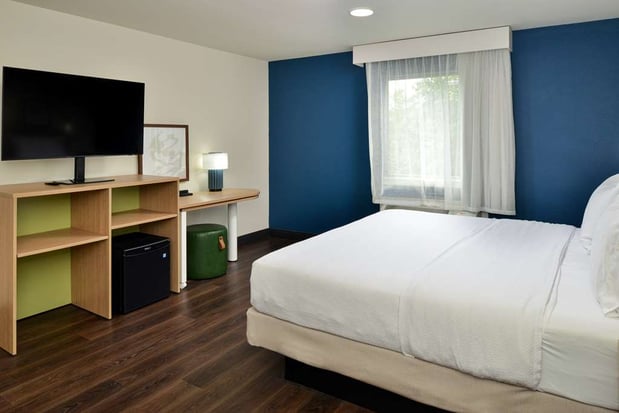 Images Spark by Hilton Dallas Medical District Love Field