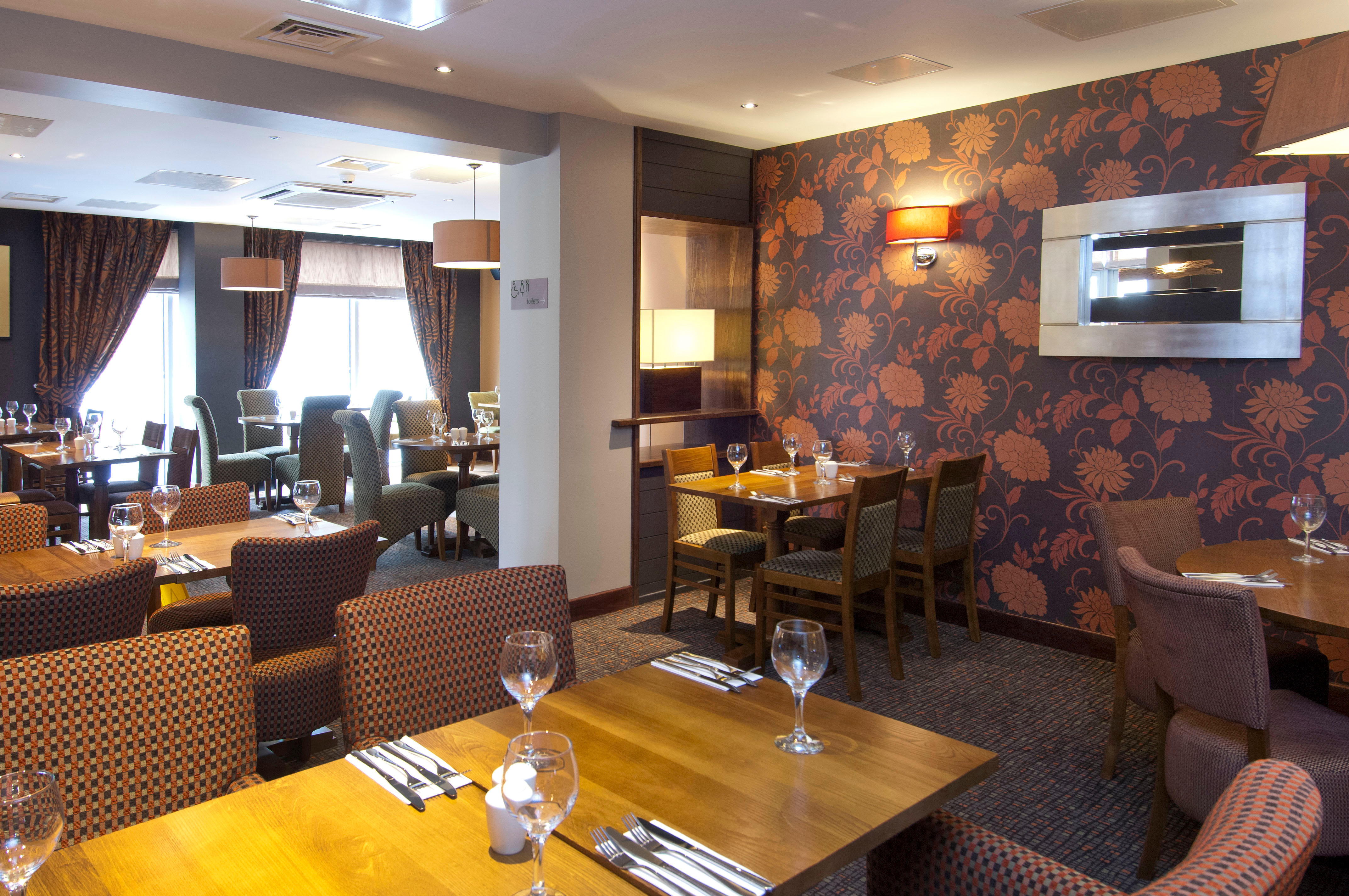 Thyme restaurant Premier Inn London Ealing hotel London 03333 219273