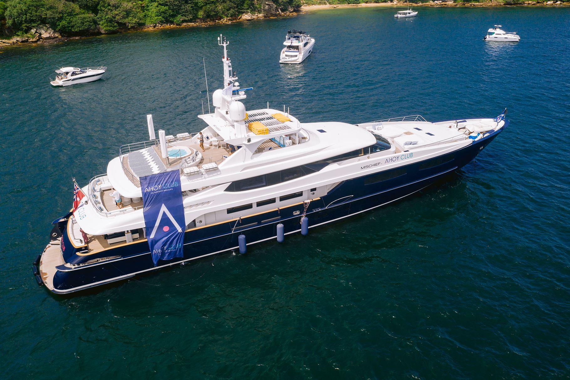 Ahoy Club | Yacht Charter & Sales Double Bay (02) 9327 3333