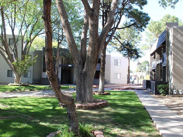 Images Mission Hill Apartment Homes