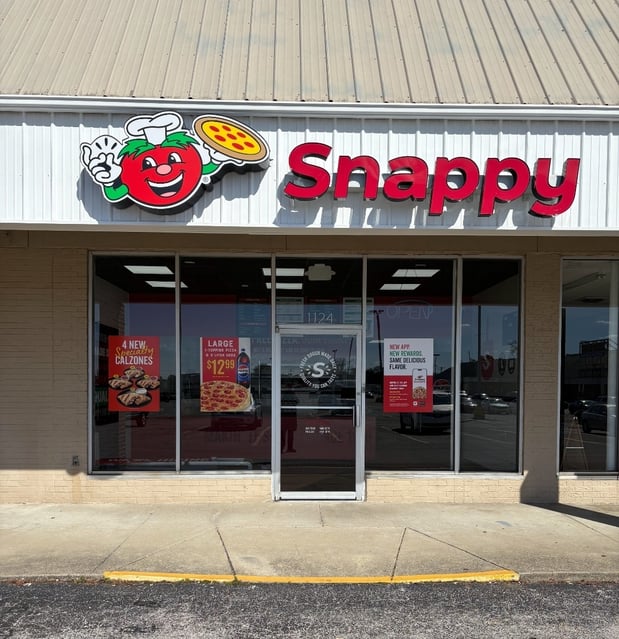 Images Snappy Tomato Pizza