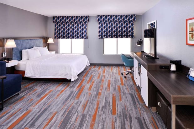 Images Hampton Inn & Suites Legacy Park-Frisco