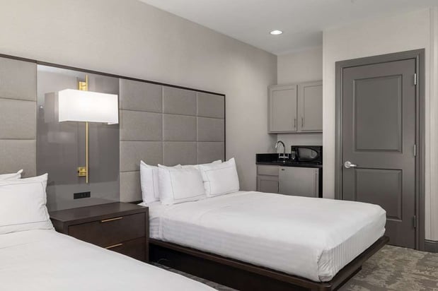 Images Hilton Promenade at Branson Landing