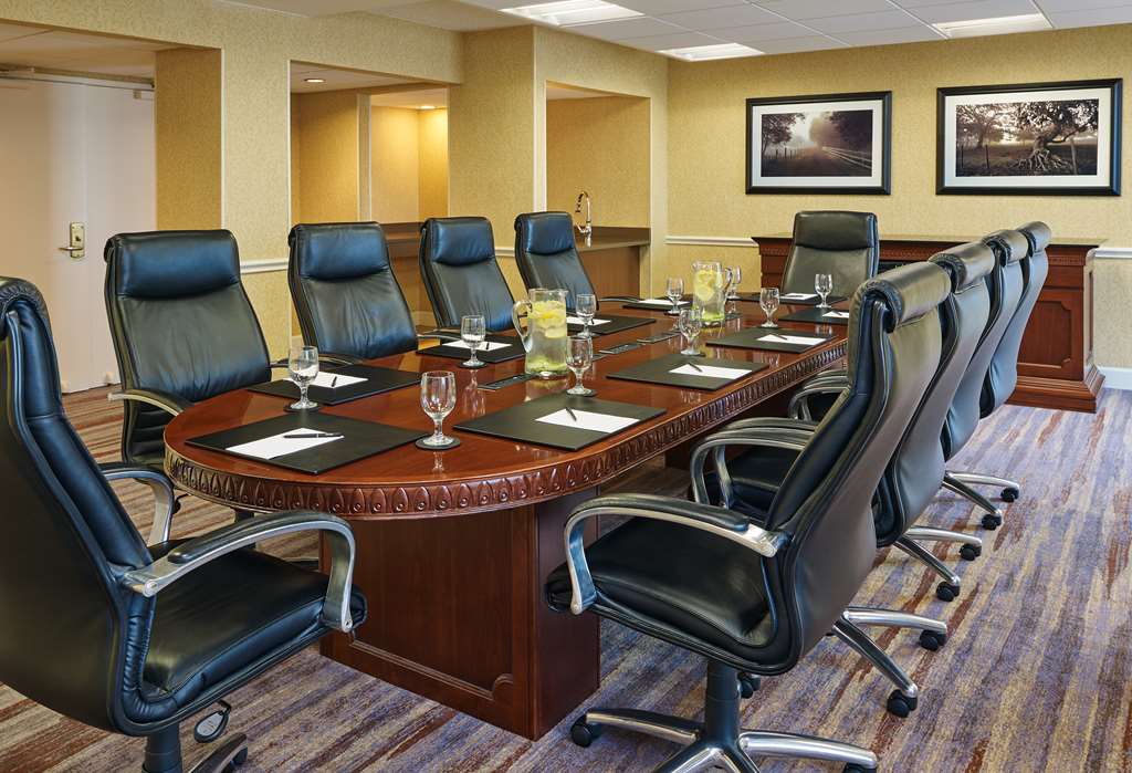 Meeting Room DoubleTree by Hilton San Antonio Airport San Antonio (210)340-6060