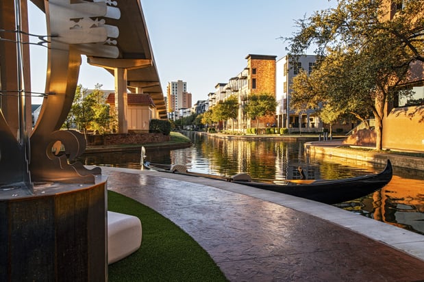 Images Hotel Indigo Irving - Las Colinas by IHG