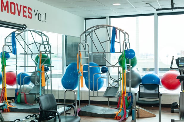 Images MOTION Sports Medicine - Hutchinson Metro Center