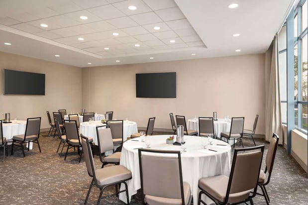 Images Embassy Suites by Hilton Phoenix Downtown North