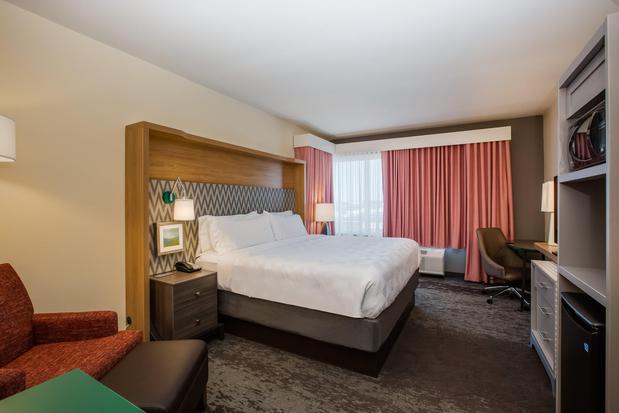 Images Holiday Inn Gulfport-Airport by IHG