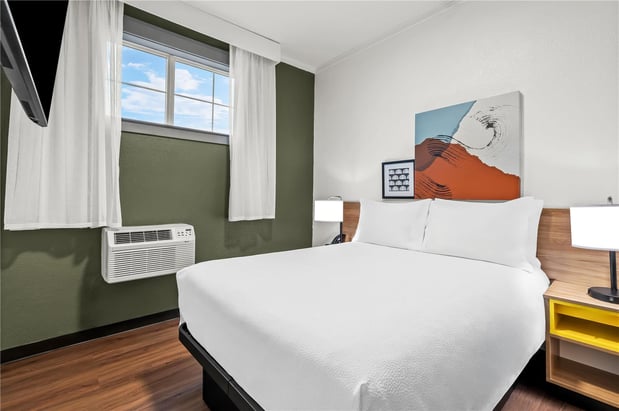 Images Spark by Hilton Portland Airport Maine Mall