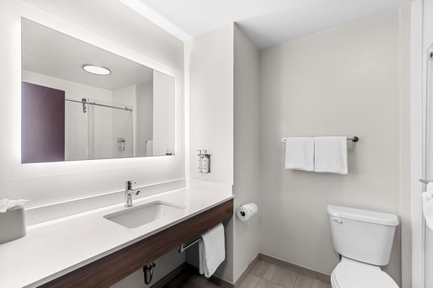 Images Holiday Inn Express & Suites Austin SW - Sunset Valley by IHG