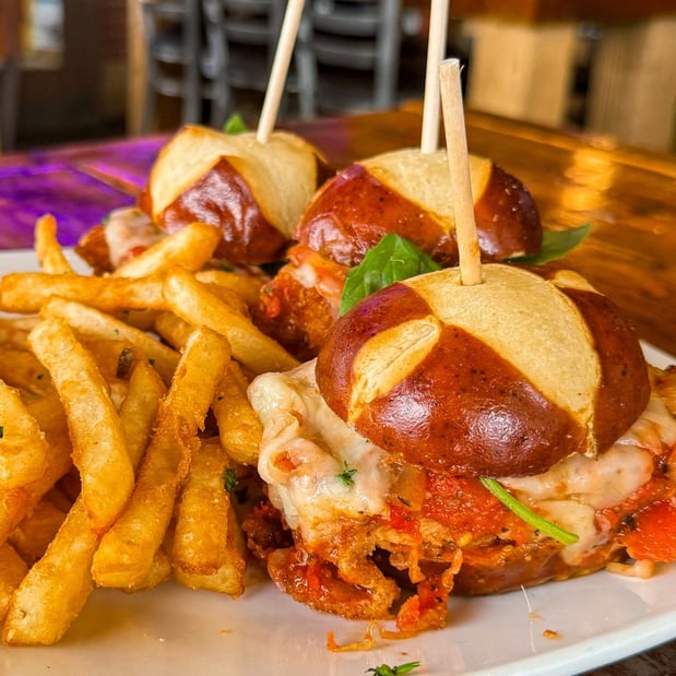Images Revel Patio Grill