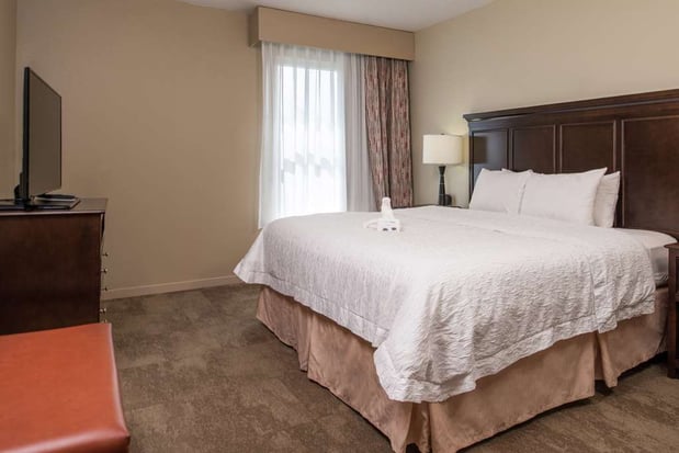 Images Hampton Inn & Suites Charlotte-Arrowood Rd.