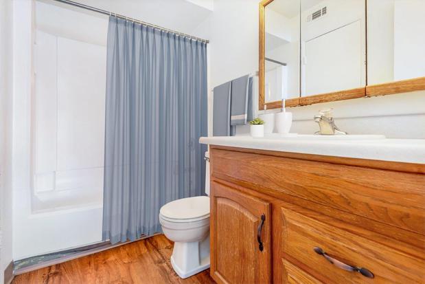 Images The Meadows Apartment Homes