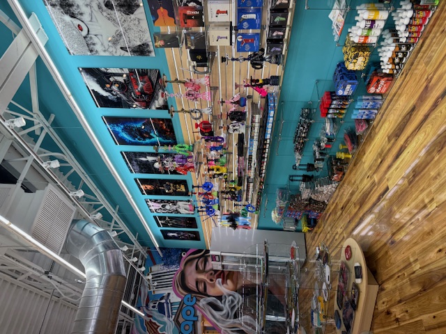 Images World of Smoke & Vape - Tallahassee