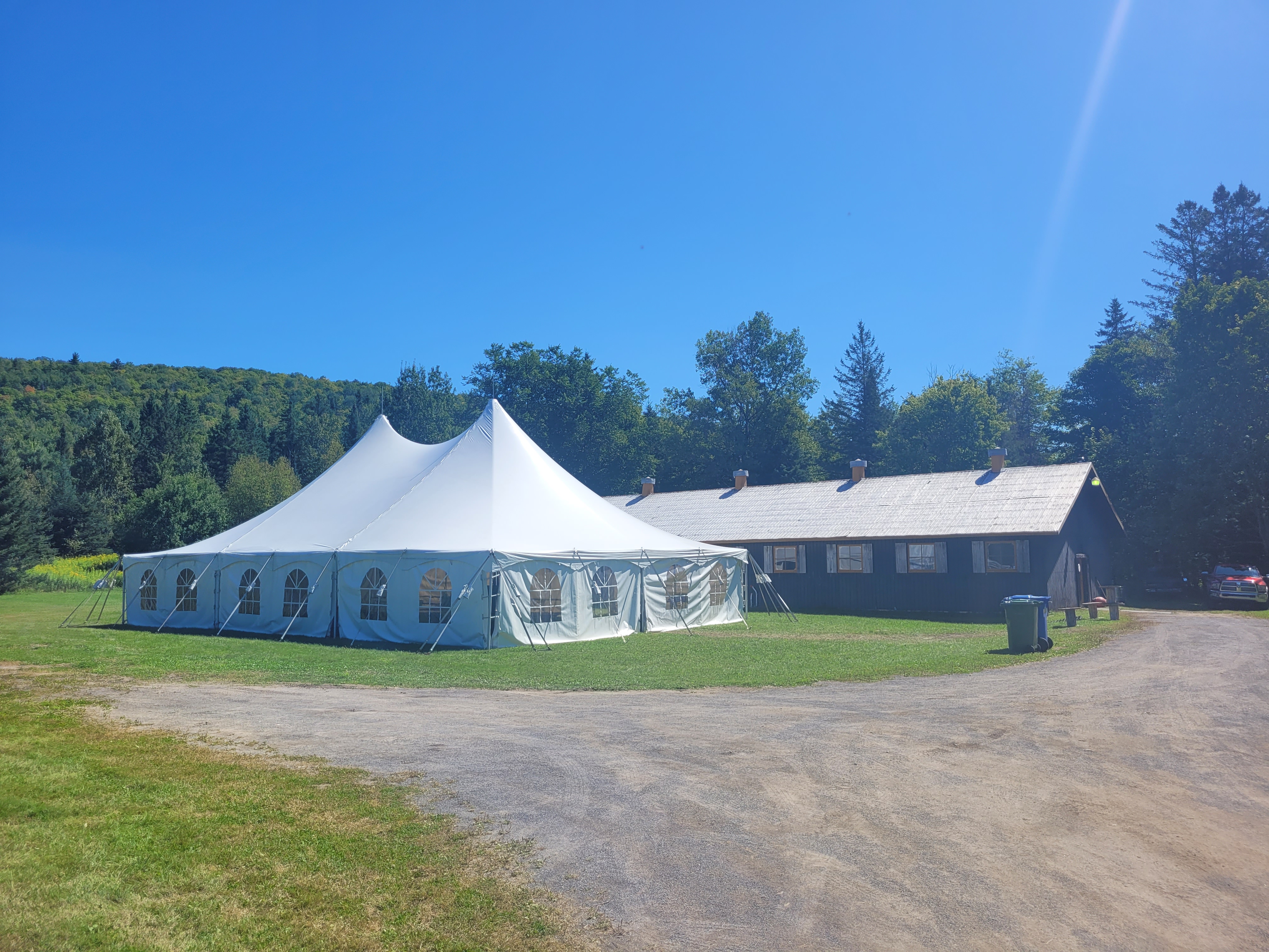 Images Les Abris St-Michel Inc. - Location de chapiteaux