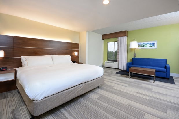 Images Holiday Inn Express & Suites Raleigh Durham Airport at Rtp by IHG