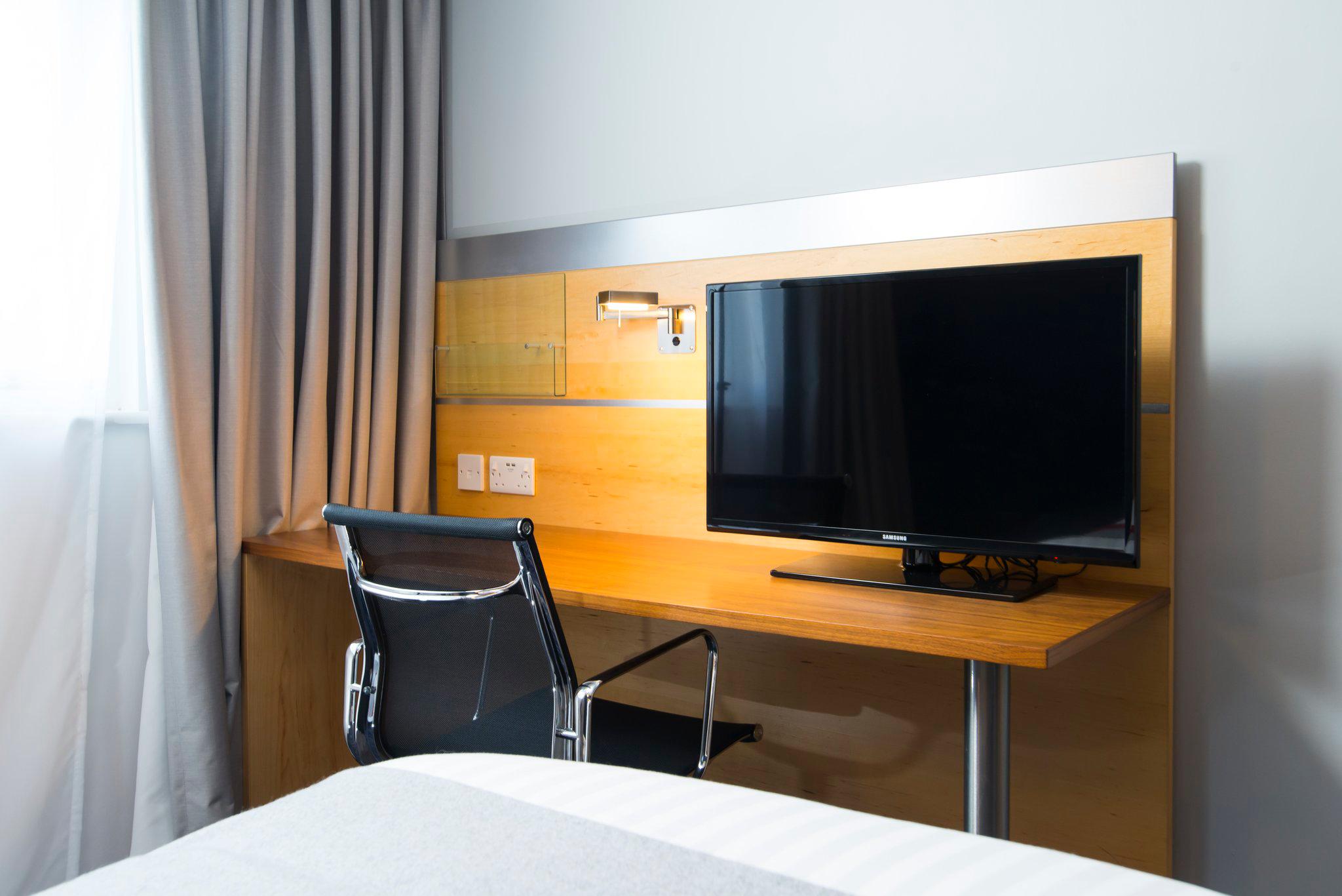 Images Holiday Inn Express London - Epsom Downs, an IHG Hotel