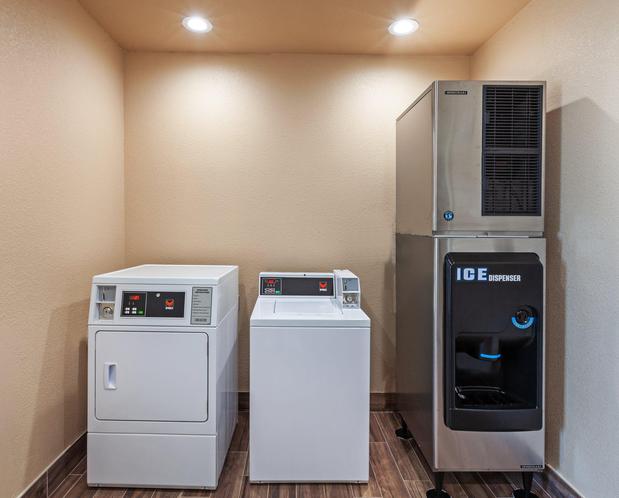 Images Holiday Inn Amarillo East by IHG