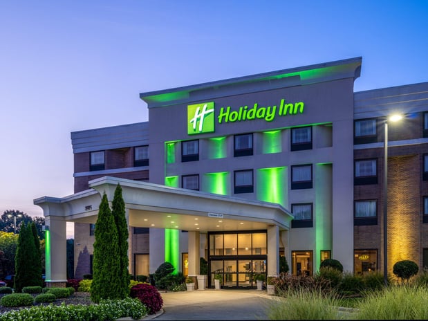 Images Holiday Inn Greensboro Coliseum by IHG