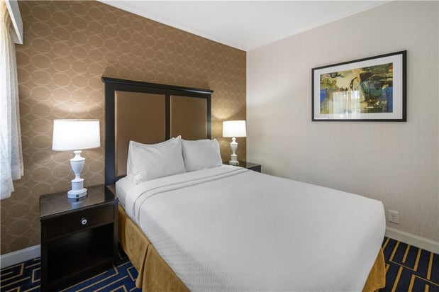 Images Best Western Plus Palm Court Hotel