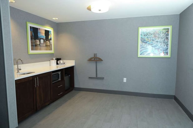 Images Hampton Inn & Suites by Hilton Burlington