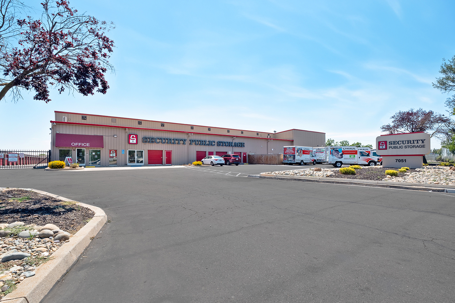 Street view of Security Public Storage in Sacramento, CA.