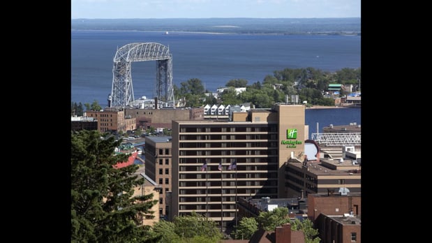 Images Holiday Inn & Suites Duluth-Downtown by IHG