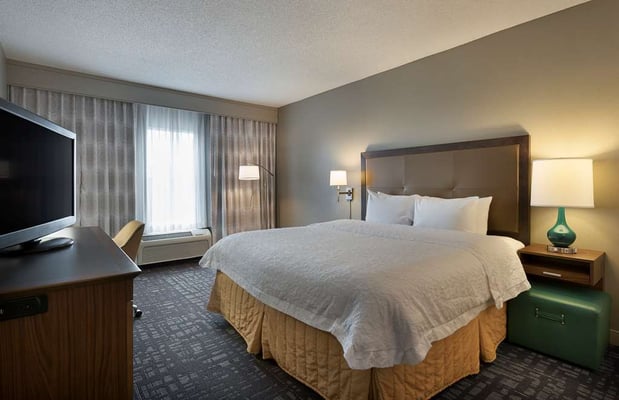 Images Hampton Inn & Suites Charlotte/Pineville