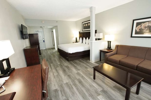 Images Best Western Paramus Hotel & Suites